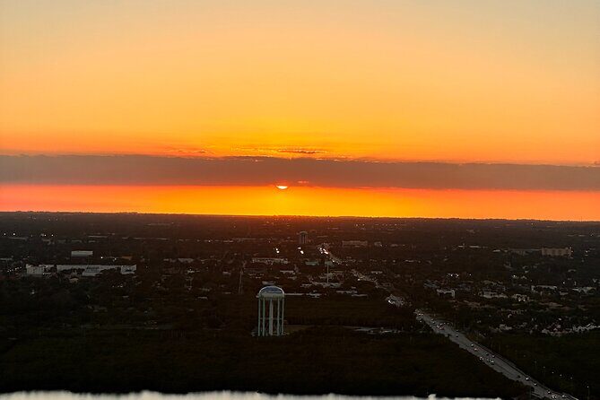 Sunset Helicopter Tour around Hard Rock Guitar, Cities & Beaches - What We Love About the Experience