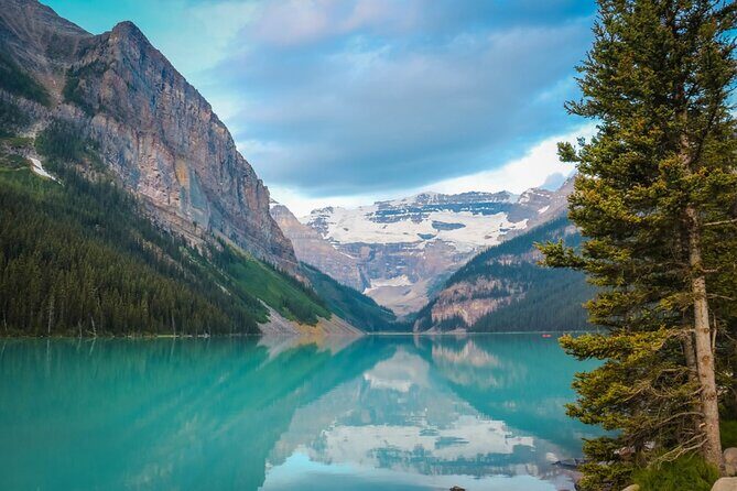 Sunset in Moraine and Lake Louise Tour at 6:00 pm - Who Will Love This Tour?
