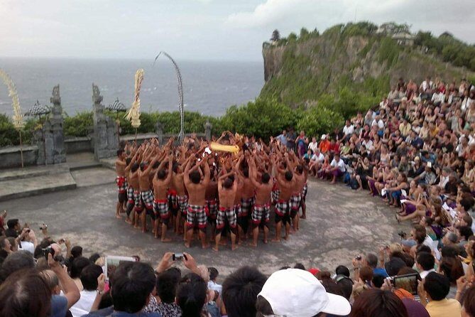 Sunset Uluwatu temple and Kecak Fired Dance show - The Sum Up