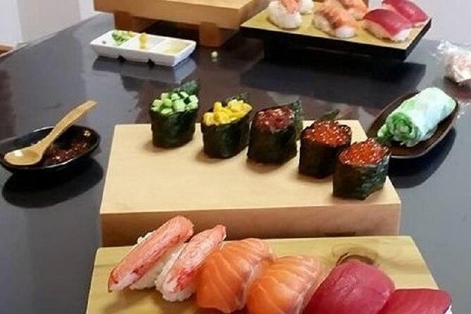 Sushi and Japnese foods cooking class in Osaka