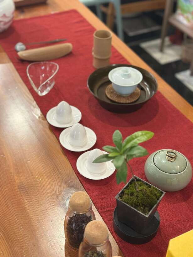Tainan Culture Trip: Chinese Tea Ceremony_Oolong Tea - A Deep Dive into the Tainan Chinese Tea Ceremony