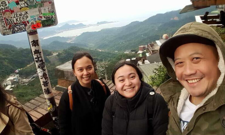 Taipei: Private Highlights & Hidden Gems Tour with a Local - Exploring Taipei with a Local: What to Expect