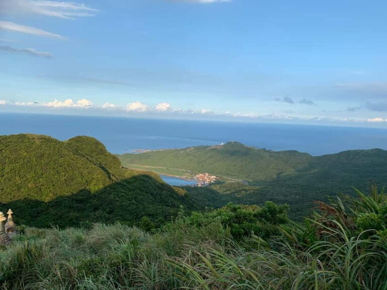 Taipei Private Spiritual Tour with Afternoon Tea & Cycling - The Yinyang Sea: Nature’s Striking Canvas