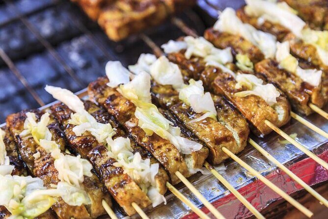 Taipei Twilight Tales: Ximending to Huaxi Night Market Private 6H - Why This Tour Offers Great Value