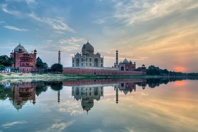 Taj Mahal, Agra Fort, Baby Taj Tour from Delhi by Superfast Train - What We Love About This Tour