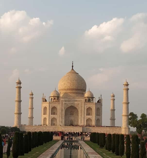 Taj Mahal & Agra Fort Tour with Skip the line & 5*Lunch - What Sets This Tour Apart?