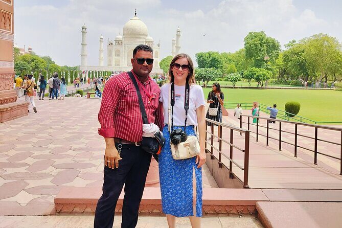 Taj Mahal from Delhi by Gatimaan Express - Trip with 5-Star Lunch - An In-Depth Look at the Taj Mahal from Delhi by Gatimaan Express