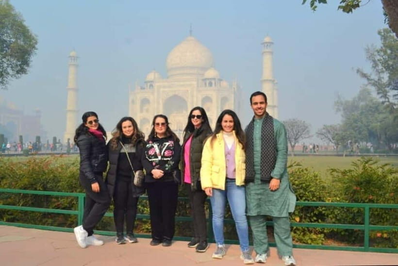 Taj Mahal: Guided Tour with Professional Photoshoot - A Closer Look at the Experience
