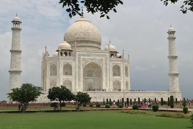 Taj Mahal Sunrise Tour From Delhi - Detailed Breakdown of the Itinerary