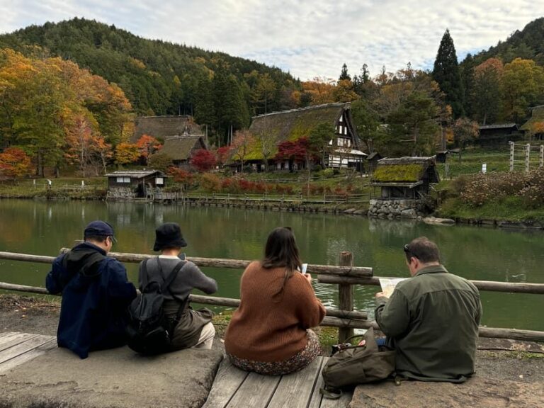 Takayama: Hida Folk Village Guided Tour with Bus Transfer - What to Expect on the Tour