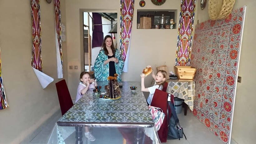Tashkent: Bake Uzbek Bread + Chorsu Bazaar & Museum Visit
