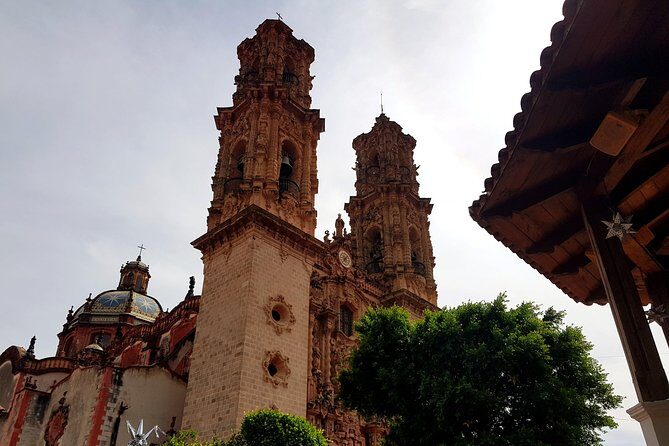Taxco: Ultimate Full-Day Experience + Breakfast & Lunch Included - Authenticity and Shopping