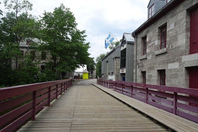 Terrebonne mini Self-Guided Walking Tour & Scavenger Hunt - Exploring Terrebonne: A detailed review