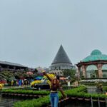 The private tour to the Golden bridge and Hoi An by night - The Details of the Day