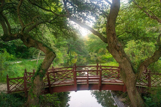 The Romantic Side of Williamsburg  Walking Tour - Who Should Consider This Tour?