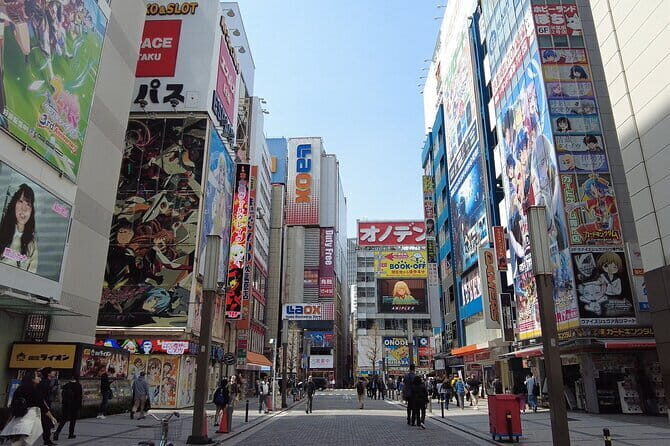 Tokyo Akihabara Anime Manga Video Games and Hidden Gems Tour - Exploring Radio Kaikan: The Heart of Otaku Shopping