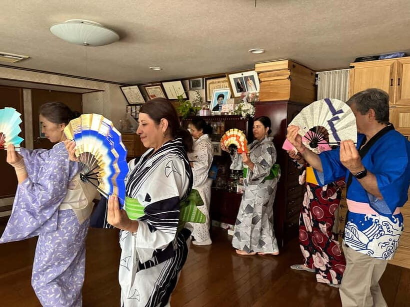 Tokyo: Authentic Japanese Dance Class, Kimono & Souvenirs - In-Depth Review of the Experience