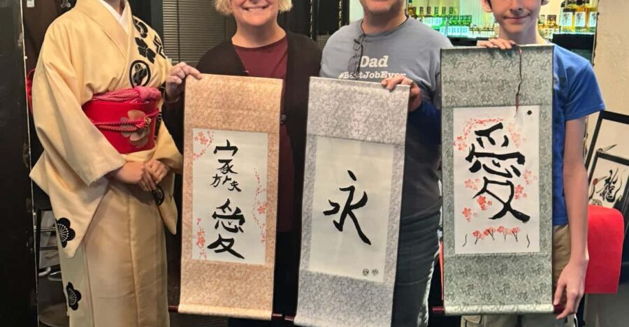 Tokyo: Calligraphy on Kanji Fan & Scroll with Drink - An In-Depth Look at the Tokyo Calligraphy Workshop