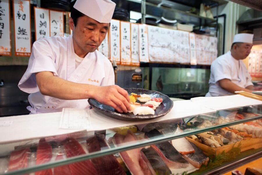 Tokyo: Explore the Highlights of Tsukiji Market (DEU or ENG) - Who Will Benefit the Most?