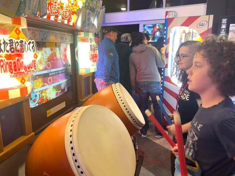 Tokyo: Family Walking Tour from Shrine to Shibuya Fun - Shibuya: From Scramble to Arcade