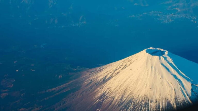 Tokyo : Private Luxury Tour To Mt Fuji With English Speaker - What To Expect: A Day of Natural Beauty and Cultural Riches