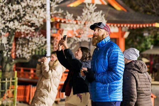Tokyo: Shinjuku Historical Walking Tour & Secret Backstreets - The Experience from the Guides and Travelers
