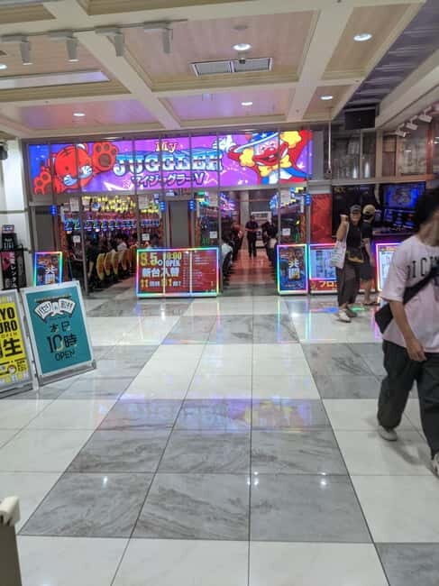 Tokyo Shinjuku : Private Walking Night Tour with Pachinko - What Sets This Tour Apart