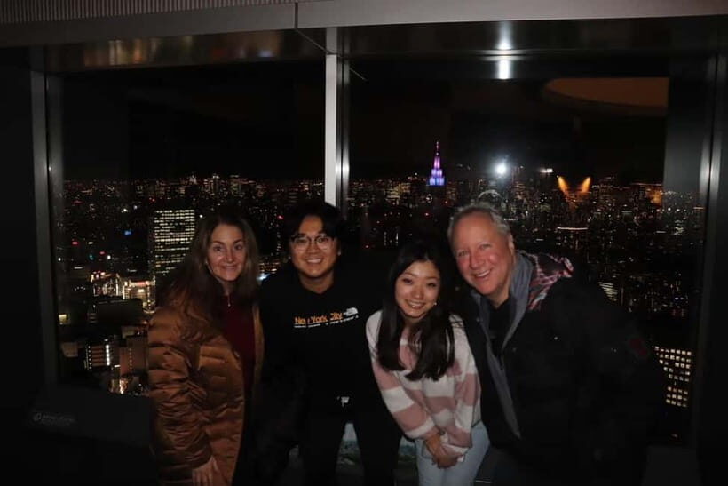 Tokyo: Shinjuku tour with university students in Tokyo - Key Points