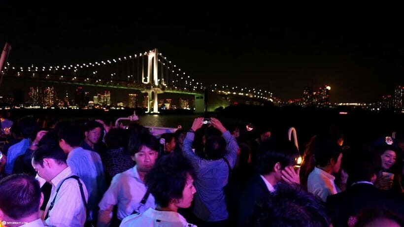 Tokyo: Sunset Boat Party with Live DJ Sets and Drinks - Who Should Consider This Experience