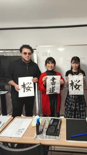 Tokyo: Traditional Japanese writing class - The History and Cultural Context