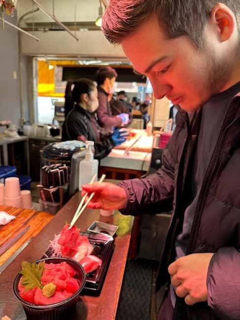 Tokyo: Tsukiji Fish Market Foodie and Educational Tour - A Detailed Look at the Tsukiji Fish Market Foodie Tour