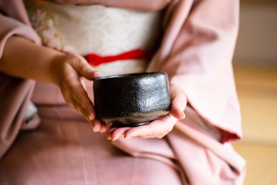 Tokyo:Learn from an expert for a real matcha experience - Exploring the Experience: A Step-by-Step Guide