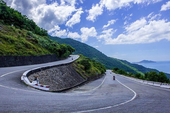 Top Gear Hai Van Pass between Hoi An or Da Nang to Hue - FAQ