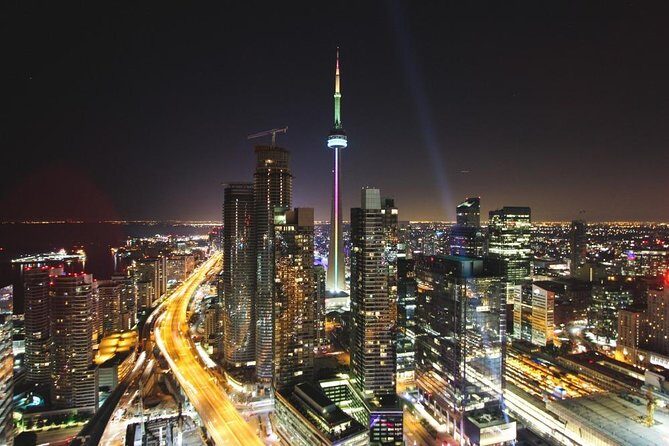 Toronto Bar Hunt: Take On Toronto Bar Crawl - Who Should Consider This Experience?