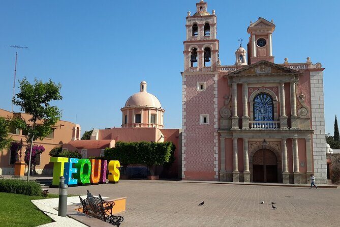 Tour of Magical Towns of Querétaro, starting from Querétaro - Tequisquiapan: The Land of Wine, Cheese, and Craft Markets