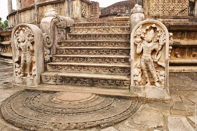 Tour Packages in Sri Lanka - Most Popular Round Tour - All in One Tour - Who Should Consider This Tour?