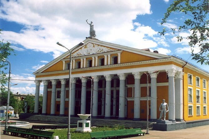 Tour to "USSR" - Who Should Consider This Tour?