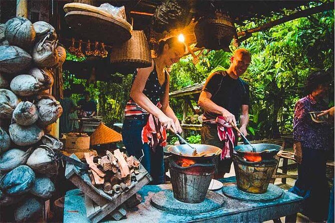 Traditional Northern Home Cooking Experience with Raunkaew Yanon Family - Comprehensive Review of the Traditional Northern Home Cooking Experience with Raunkaew Yanon Family