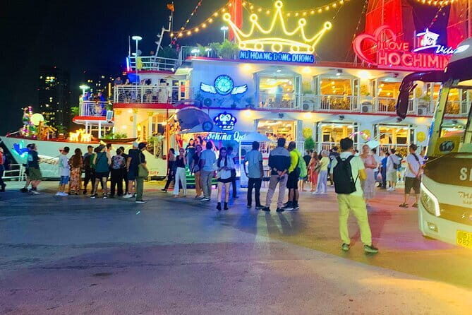 Traditional Water Puppet Show & Dinner On Cruise - Why This Tour Works