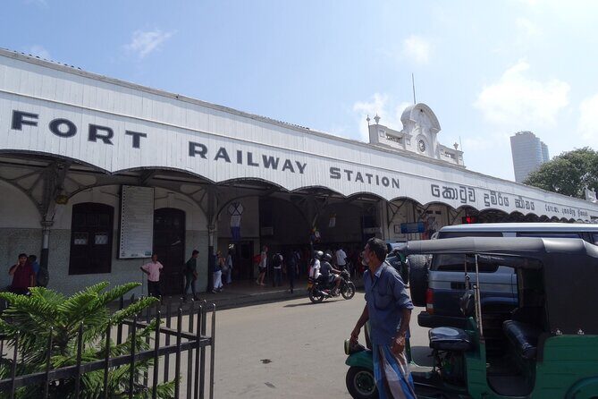 Train from Colombo to Kandy - Who Should Consider This Experience?