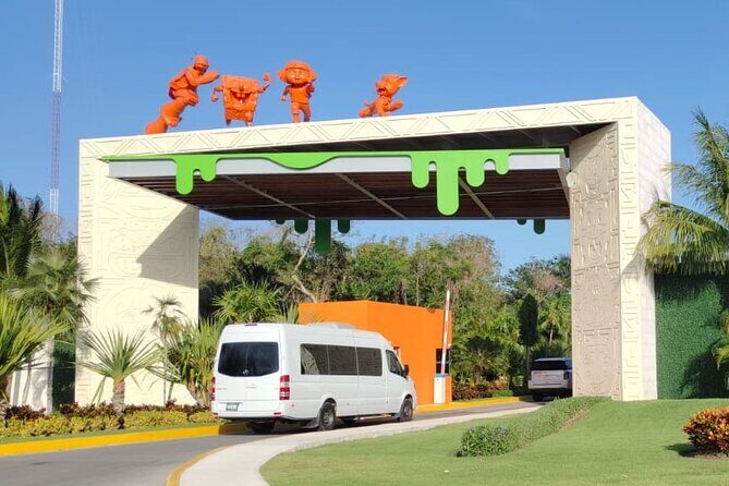Transfer Airport to Hotel Nickelodeon from 1 to 8 persons - Is It Worth the Price?