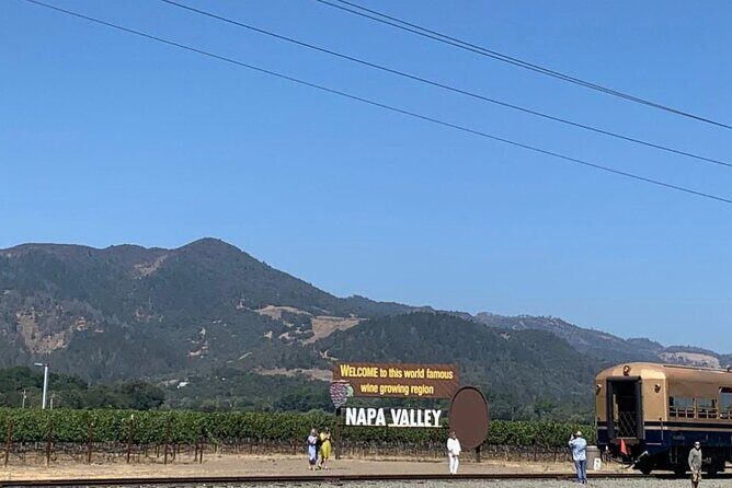 Transportation services for Napa . Sonoma wine tours - A Detailed Look at the Napa and Sonoma Private Wine Tour