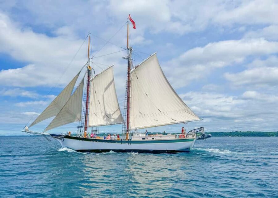 Traverse City: Morning Sail with Local Anishinaabe Guide - What Makes This Tour Stand Out?