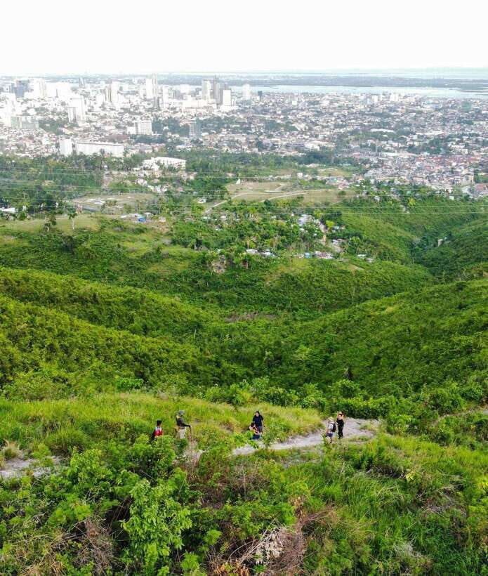 Trekking to see the beautiful view of Cebu City - The Value of the Experience