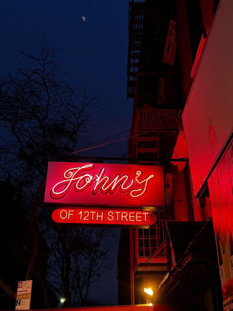 True Crime New York: NYPD-Guided Mafia Walking Tour w/ Food - An In-Depth Look at the Mafia and Gangster Tour