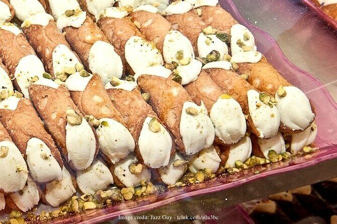 True Crime NYC: Mafia Walk w/Ret. NYPD Detective & Local Food