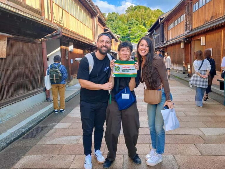 True Kanazawa: Private walking tour with a Local guide - FAQ