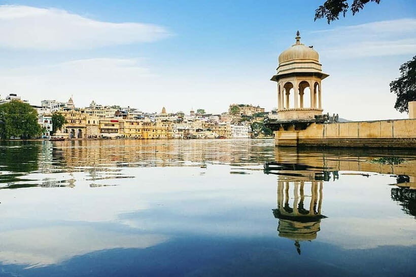 Udaipur : Full Day Private City Tour With Guide and Car - What’s Included and What’s Not