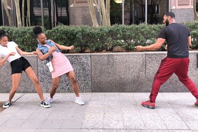 Unique Scavenger Hunt in Long Beach by Zombie Scavengers - Who Will Love This?