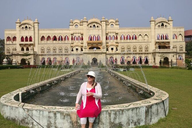 Unveiling Bollywood: Grand Tour of Iconic Real Sets & Their Story - Practical Details That Matter